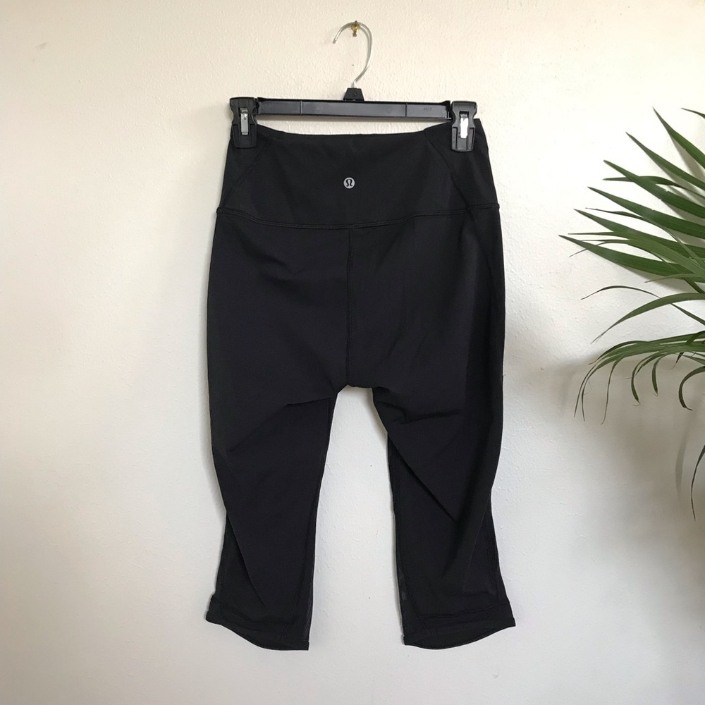 Lululemon Athletica Cropped Leggings